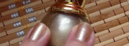 Запах Рождества с Dior Diorific Vernis 207 Diorling