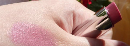 Неоднозначный любимец Revlon Бальзам для губ Colorburst Lipbutter #080 Strawberry Shortcake