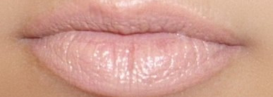 Помада Estee Lauder  Pure Color 1A0 Ванильный трюфель