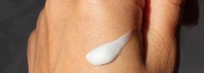 Нежная очищающая пенка с экстрактом хрустального ириса Dior Mousse Purete Nettoyante Purifying Foaming Cleanser