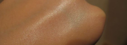 Сияющий хайлайтер The Body Shop Radiant Highlighter
