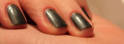 Chanel vernis #513 Black Pearl
