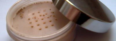 Пудры (МК и Герлен) и тональная основа (МК) в моем арсенале