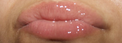 Блески для увеличения губ в моей косметичке