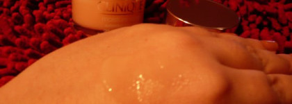 Moisture Surge от  Clinique  или как мгновенно увлажнить кожу