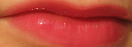 Блески для губ: Vivienne Sabo и Rimmel