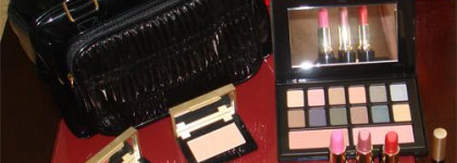 Мой волшебный новогодний чемоданчик Deluxe Compact Set от Elizabeth Arden!