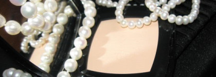 Poudre Universelle Compacte Chanel - пудра, чтобы поправить макияж