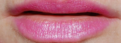 Помада Estee Lauder Pure Color Electric Pink 66, о поцелуях лучше не мечтать