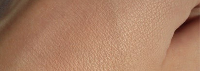 Мой компактный фотошоп: La Roche-Posay Toleriane Teint Mineral Compact-Powder Complexion Corrector Spf25 (11)