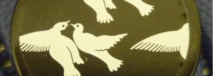 Кремовые тени для век- Benefit "Birthday Suit"