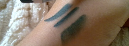 В косметичке лучшие из лучших - карандаши для глаз от Dior...