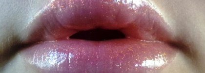 Блеск для губ Yllozure Brilliant a Levres Opale