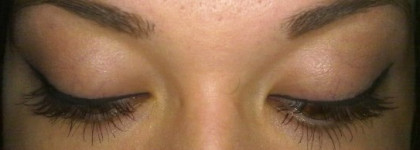 Жидкая подводка для глаз Essence Liquid Eyeliner