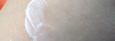 "Скажите "Да!" морковке," - увлажняющий крем для кожи вокруг глаз от Yes To Carrots