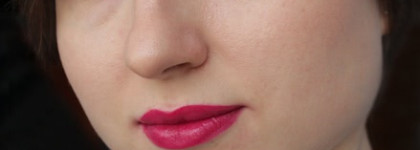 Помада Lip Tar Obsessive Complusive Cosmetics. Оттенки Memento, Hoochie, Strumpet