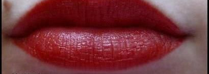 Моя первая красная помада. Charme de Vous от Vivienne Sabo # 114