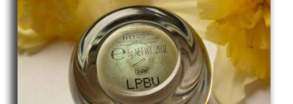 Shiseido Hydro-Powder Eye Shadow оттенок H 13. Нежная зелень