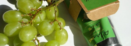 Виноград для рук. Attirance и Caudalie