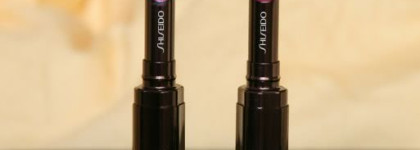 Shiseido Shimmering Rouge оттенки  RS 308 и PK 407 - новая одёжка для моих губ