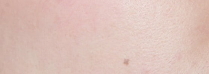 Bobbi Brown  Skin Foundation SPF 15 # Warm Ivory