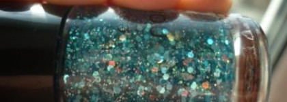 Шик, блеск, красота. Глиттер  Essence nail art special effect topper