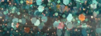 Шик, блеск, красота. Глиттер  Essence nail art special effect topper