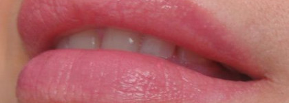 Моя помада BeYu Care&Shine Gloss Stick #25