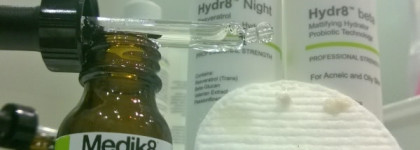 Заснуть с шелушениями и воспалениями, проснуться без них - волшебство с Medik8