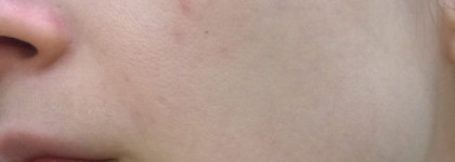 Рассыпчатая пудра Caron vs. рассыпчатая пудра la Mer.  Битва люксовых титанов