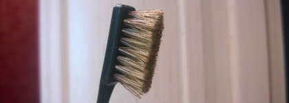 Наносим румяна, тональный крем и рисуем брови...кистями Shiseido