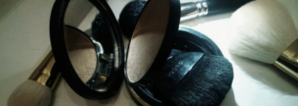 Кому бронзер - кому пудра.  Gucci Golden glow bronzer. Oriental Sienna 020