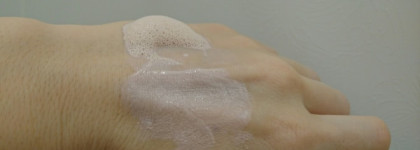 Азиатский best-seller для жирной кожи: матирующая и выравнивающая база для макияжа