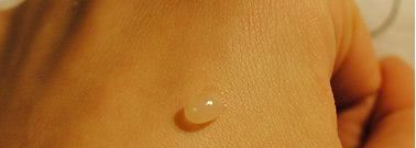 Аптечный уход за кожей вокруг глаз