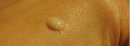 Аптечный уход за кожей вокруг глаз