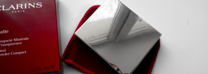 Моя подружка Clarins Ever Matte Shine Control Mineral Powder Compact №01 Transparent Light