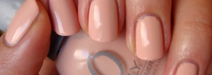 Orly Prelude to a Kiss & OPI  Hey! Get in lime