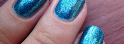 Бархатный сезон  с лаком Zoya  Charla