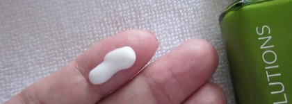 Защитная Сыворотка-Антиоксидант 24 часа из серии Cure Solutions  Anti-Agressions Serum Bouclier Anti-Oxydant 24H от Yves Rocher