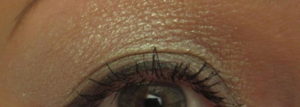 Весна в морозные деньки с Shiseido Hydro-Powder Eye Shadow в оттенке Н13 Clover Dew