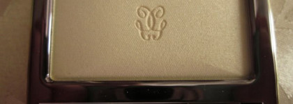 Золотисто-шоколадные тени. Возможно, что и похожие, но с разнообразными эффектами