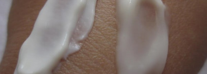 Два крема  молодца, почти одинаковых с лица