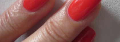 Моя оранжево-алая стекляшка от OPI - Big Hair... Big Nails