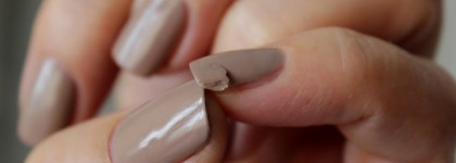 Пост-напоминание для тех, кто хотел, но опять забыл купить Orly Nail Rescue Easily Repairs Cracked&Broken Nails