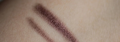 Незатейливый макияж с карандашом для глаз YSL Dessin Du Regard Haute Tenue Long-Lasting Eye Pencil в оттенке # 6