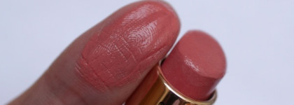 Весенняя новинка Estee Lauder Pure Color Envy Shine Sculpting Shine Lipstick Spring 2015, оттенки Innocent и Inspiring