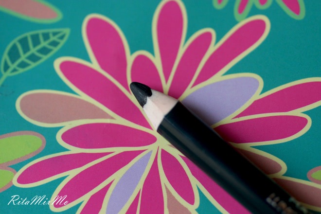 Collistar Professional Eye Pencil # 17 Verde Thalya из весенне-летней коллекции 2015г Collistar Transparency Kartell
