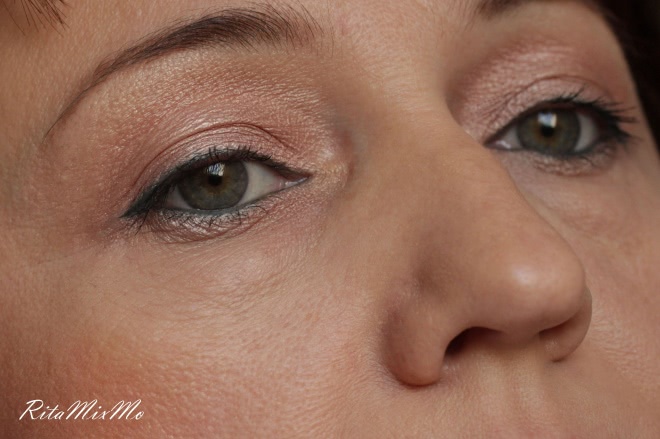 Collistar Professional Eye Pencil # 17 Verde Thalya из весенне-летней коллекции 2015г Collistar Transparency Kartell