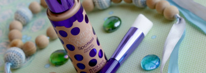 Два продукта для макияжа лица Physicians Formula Youthful Wear Spotless - тональная основа и финишная пудра