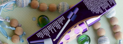 Два продукта для макияжа лица Physicians Formula Youthful Wear Spotless - тональная основа и финишная пудра